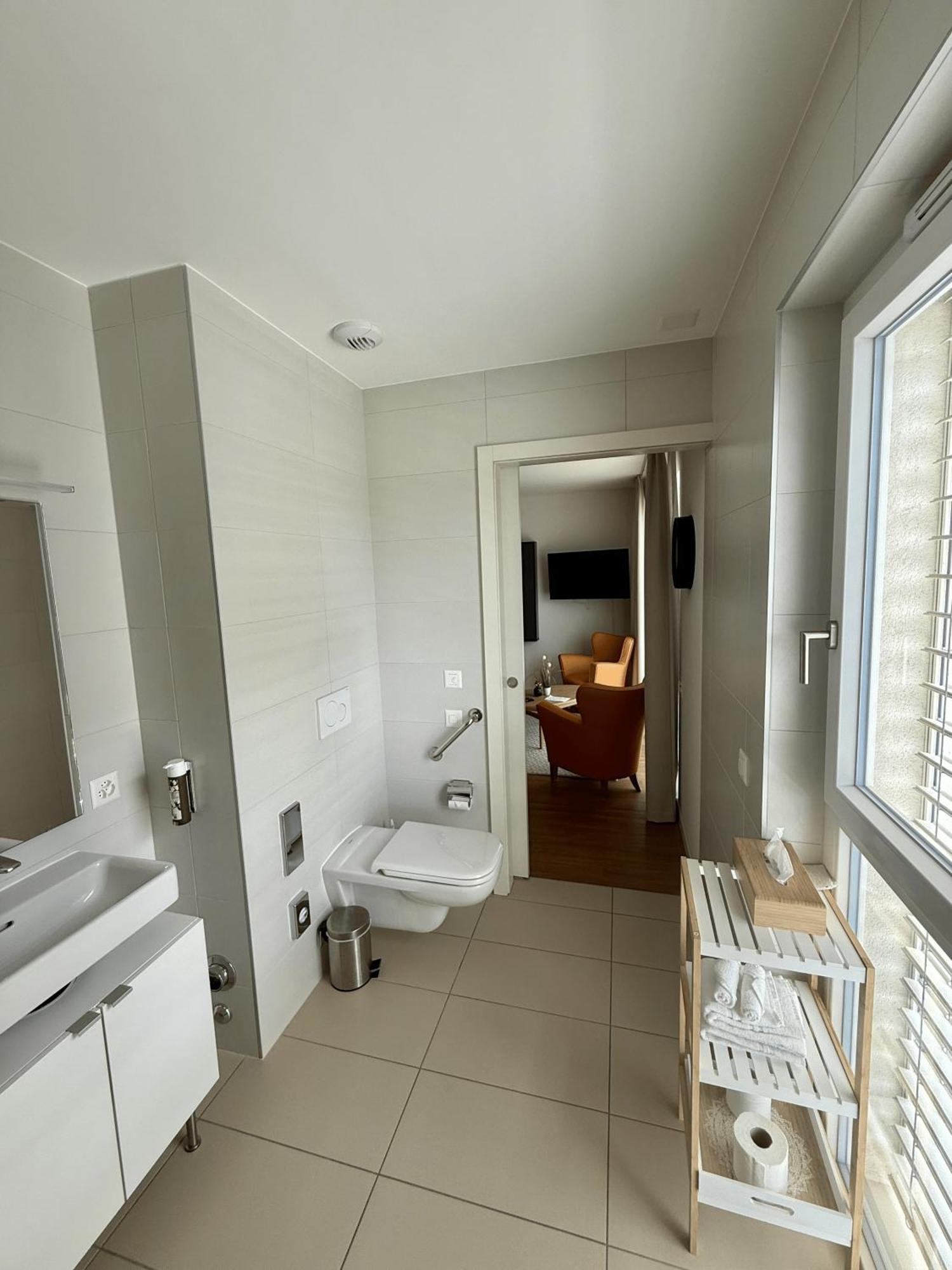 Alp Art Hotel Monthey Collombey-Muraz Exterior foto